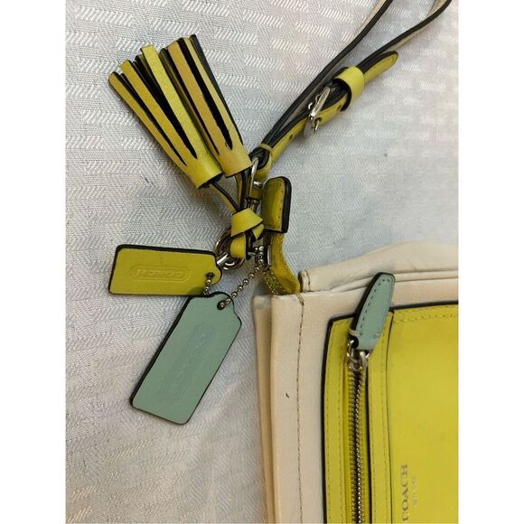 Coach wristlet 9"x6" color block beige yellow blue (pen mark) - Picture 8 of 8